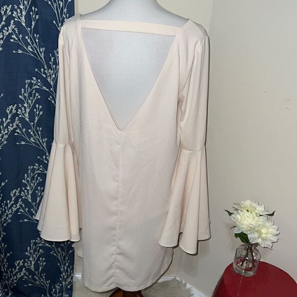 Lulu’s Groove On Light Beige Shift Dress Dramatic Bell Sleeves Sz XL X-Large - Picture 5 of 10